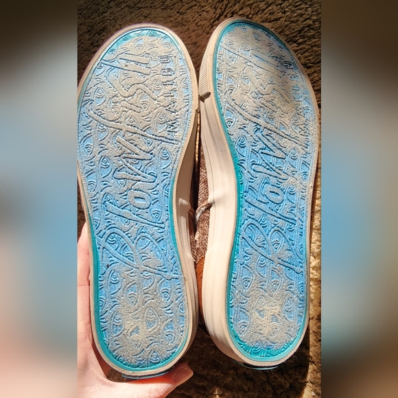 Thermal Blowfish Zippered Sneakers - Picture 6 of 7